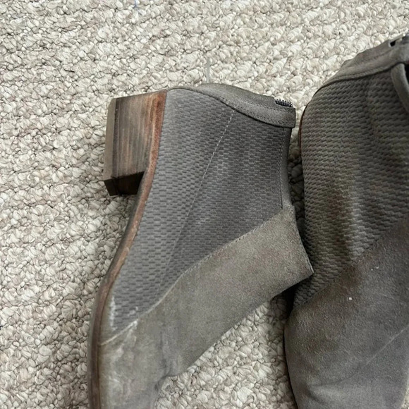 AQUATALIA Booties  Size 8 gray green boots - Picture 4 of 12